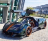 A Pagani Huayra BC with green carbon (2)