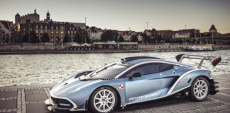 Arrinera Hussarya GT in Warsaw Arrinera Hussarya GT in Warsaw