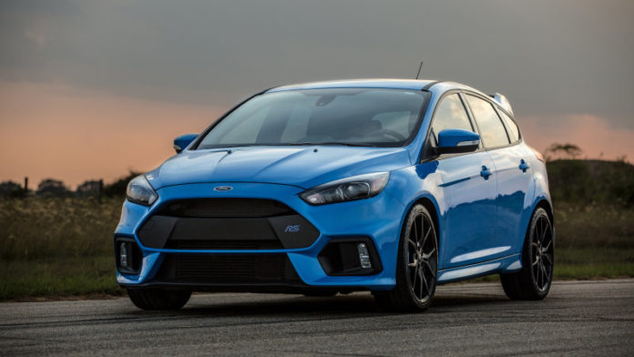 Ford Focus RS HPE400 by Hennessey