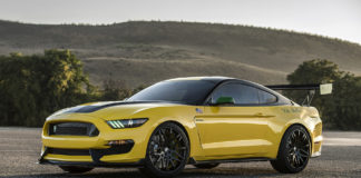 The one-off Shelby Mustang GT350 P-51D sold for $295k The one-off Mustang prepared by Ford for this year's EAA AirVenture, was auctioned for $ 295,000, with all proceeds going to the organization Experimental Aircraft Association, as in the EAA Young Eagles, which from 1992 onwards has offered flights more than 2 million children and plays an extremely important role in inspiring the next generation of aviators. This is the Shelby GT350 Ole Yeller, which pays tribute to the aircraft P-51 Mustang "Ole Yeller" which holds the record fastest aircraft propellers, as it has crossed the United States within five hours and 20 minutes. The Shelby GT350 Ole Yeller is painted in yellow color with black stripes and green details. The logo "Ole Yeller" is the rear wings, with a large spoiler can be found above the trunk. At the bottom is green neon lights, black rims are of Forgiato with tan pattern to continues inside, where there are Recaro seats and ornamental. Movement gets the V8 5,2-liter 533 horsepower performance with 582 Nm of torque, coupled with a 6-speed manual transmission, which undertakes to send the motion to the rear axle.