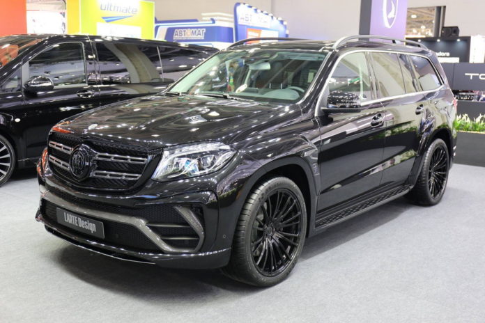 Mercedes GLS Black Crystal by Larte Design