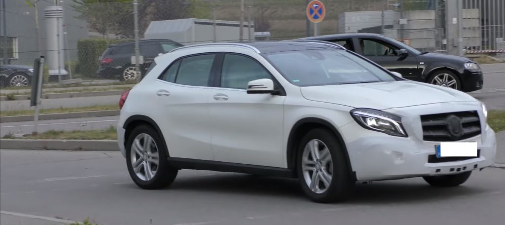 Spy Video of the Mercedes GLA Facelift