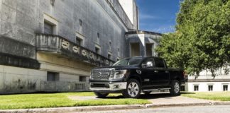 2017 Nissan Texas Titan 2017 Nissan Texas Titan