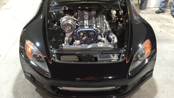 Honda S2000 with a 2JZ engine that produces 1,100 hp!