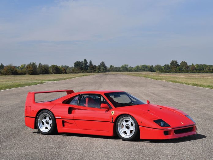 1992 Ferrari F40 heads to auction, with no reserve