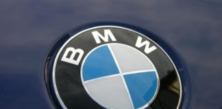 BMW is preparing a luxurious version of the upcoming X7 to compete with the Bentayga BMW is preparing a luxurious version of the upcoming X7 to compete with the Bentayga