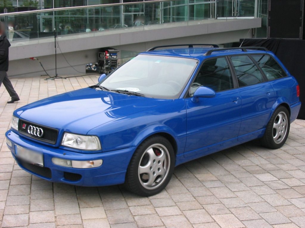 Car Legends: Audi RS2