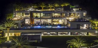 A luxury house is up for sale including 12 expensive cars for $250 million A luxury house is up for sale including 12 expensive cars for $250 million