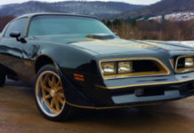A beautiful 1977 Pontiac Trans Am Bandit is up for sale A beautiful 1977 Pontiac Trans Am Bandit is up for sale