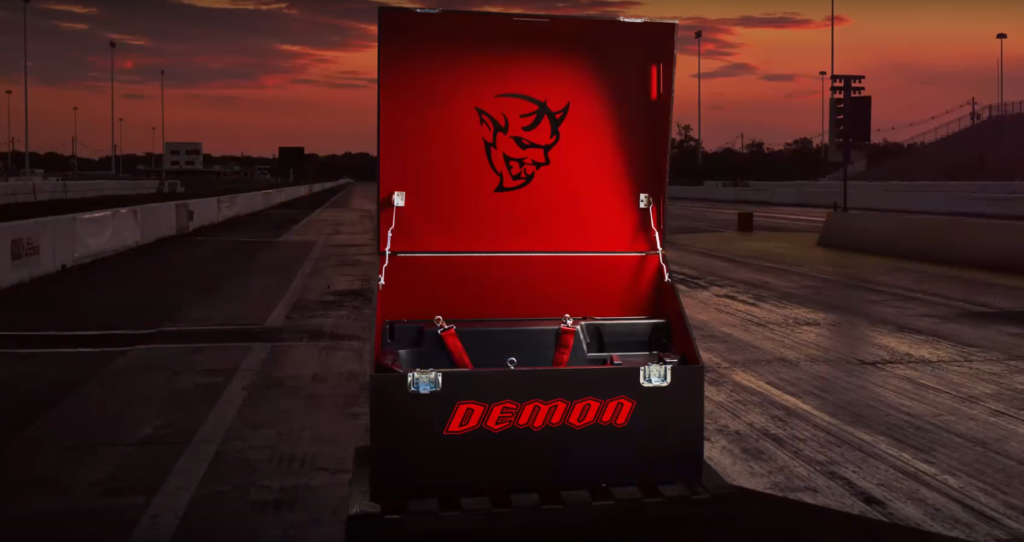 New teaser video of the Dodge Challenger SRT Demon