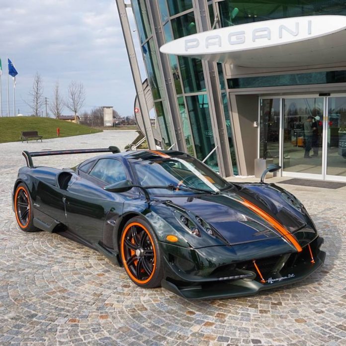A Pagani Huayra BC with green carbon