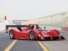 A racing 1994 Ferrari 333 SP is heading to auction A racing 1994 Ferrari 333 SP is heading to auction