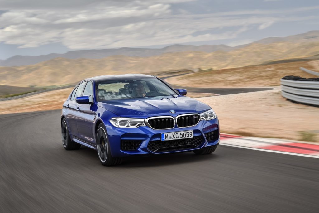 BMW presented officially the new M5