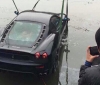 Ferrari F430 ends up in river in China (2)