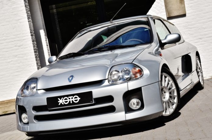 A beautiful 2002 Renault Clio V6 is up for sale
