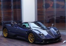 One of the three Pagani Zonda Tricolore is up for sale One of the three Pagani Zonda Tricolore is up for sale