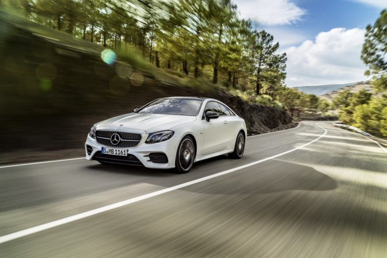 Mercedes is recalling over 18,000 cars | Vehiclejar Blog
